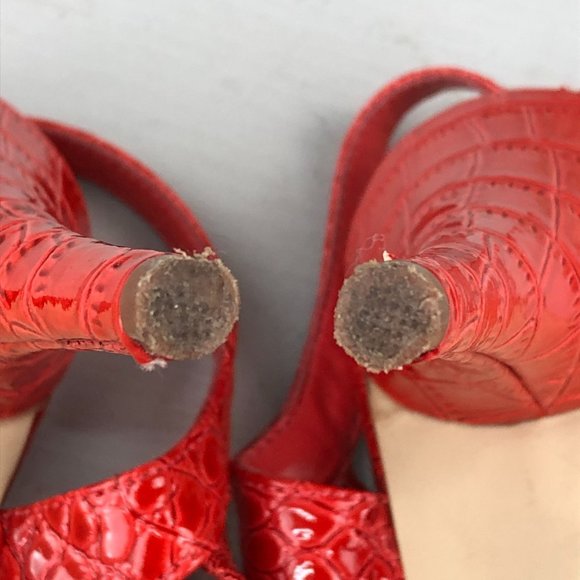 WHITE HOUSE BLACK MARKET Women's 9.5M Red Hawaii Croc Embossed Patent Heels - Picture 10 of 14